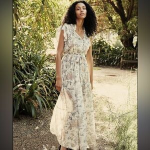 Doen Carnation Floral Maxi Dress